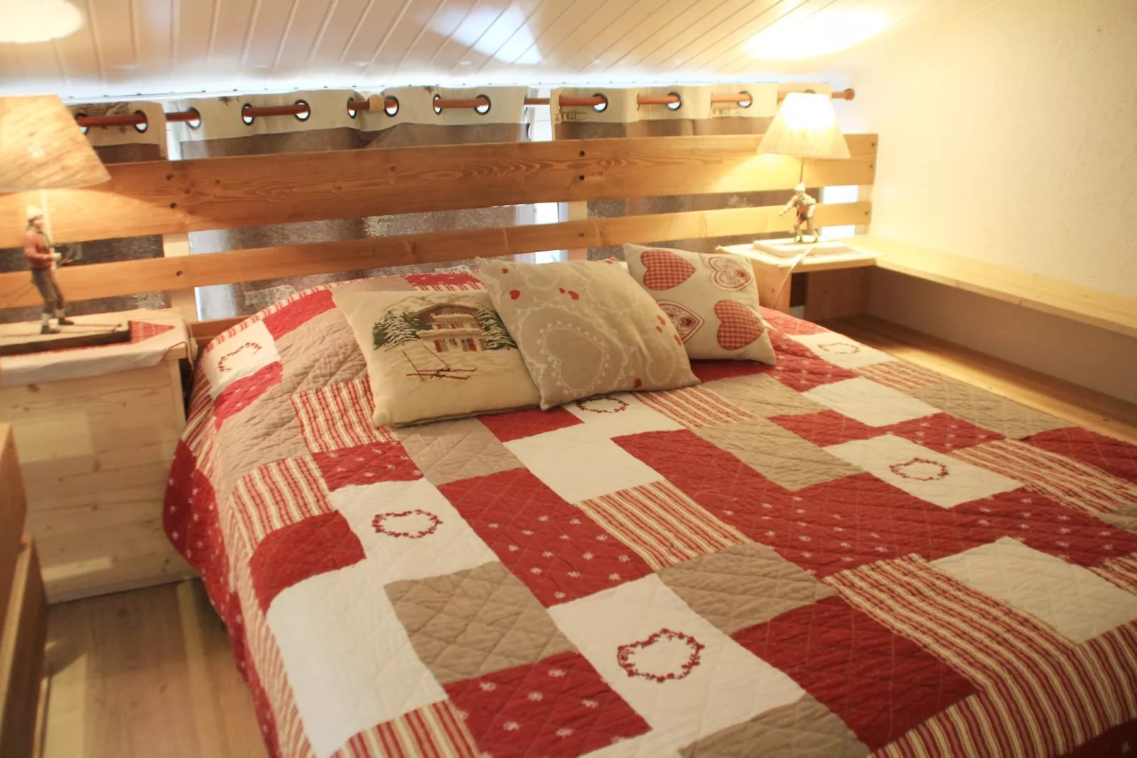 Chalet Madeline MD25 SUN & VIEW 6 pers.-Bedroom