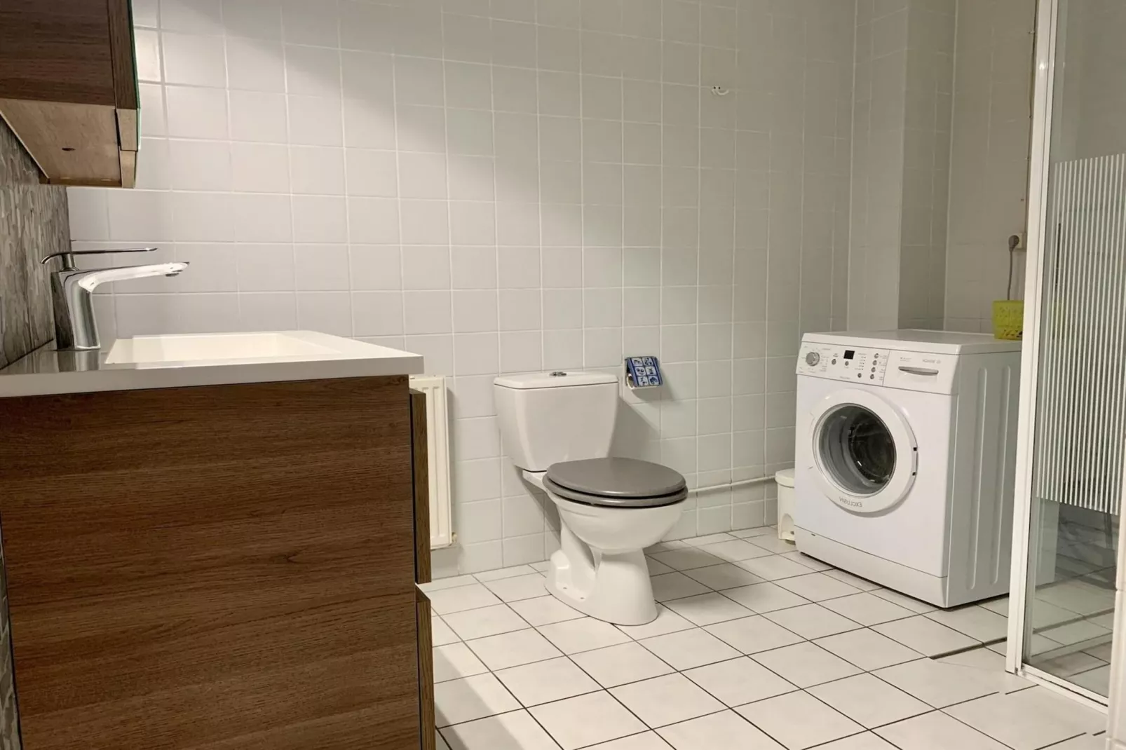 Beach 15-2-Badezimmer