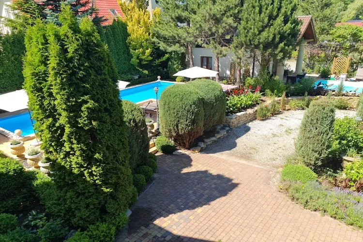 Luksusowy dom wakacyjny dla 10 osób w Trzęsaczu-Piscine