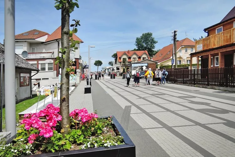 Luksusowy dom wakacyjny dla 10 osób w Trzęsaczu-Zones d'été à 5 km