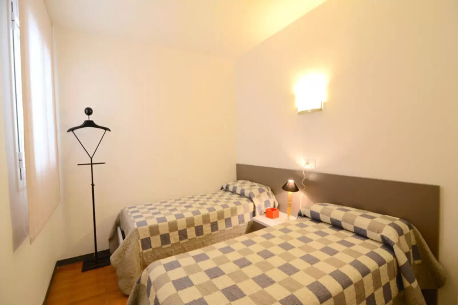 Appartements à L'Estartit-Bedroom