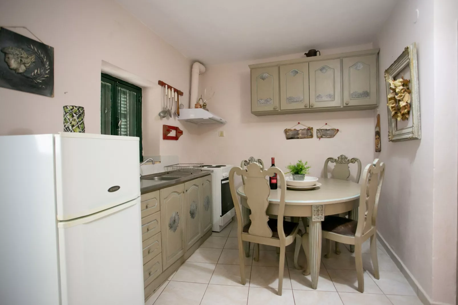 Charouda country house-Dining room