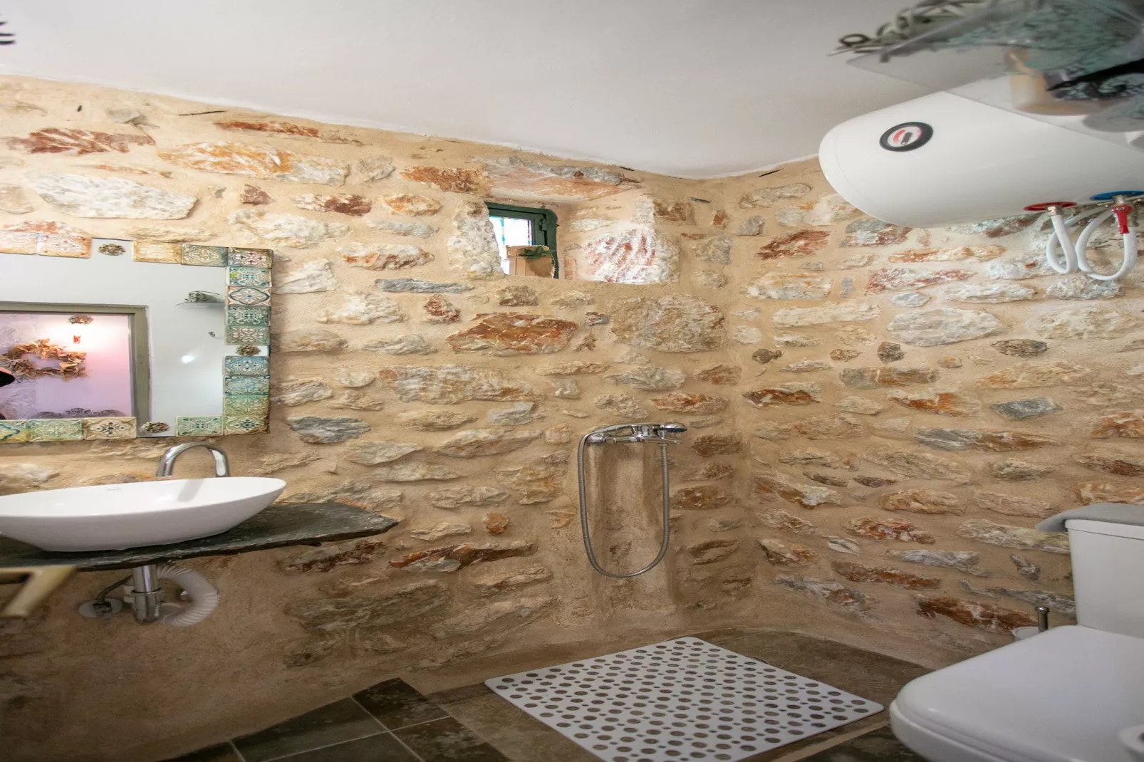 Charouda country house-Bathroom