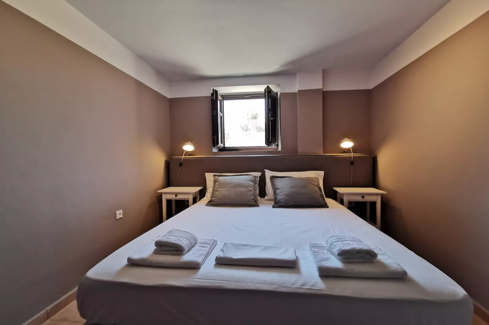 Anaroussa Diros Villa-Bedroom