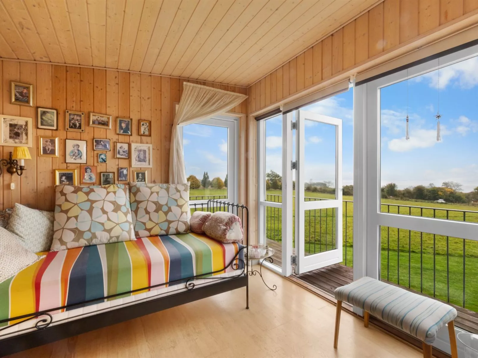 "Krum" - 300m from the sea-Drinnen
