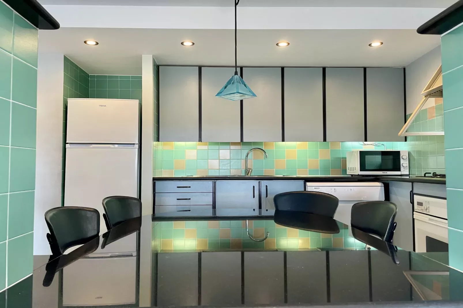LA PINEDA I 1 3-6-Kitchen