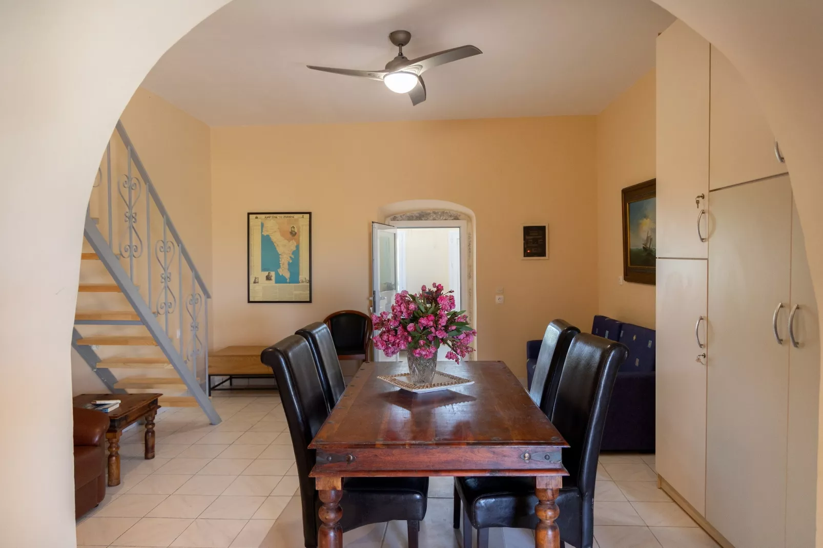 Mani Tsopakas Residences - Artsi Maisonette-Dining room