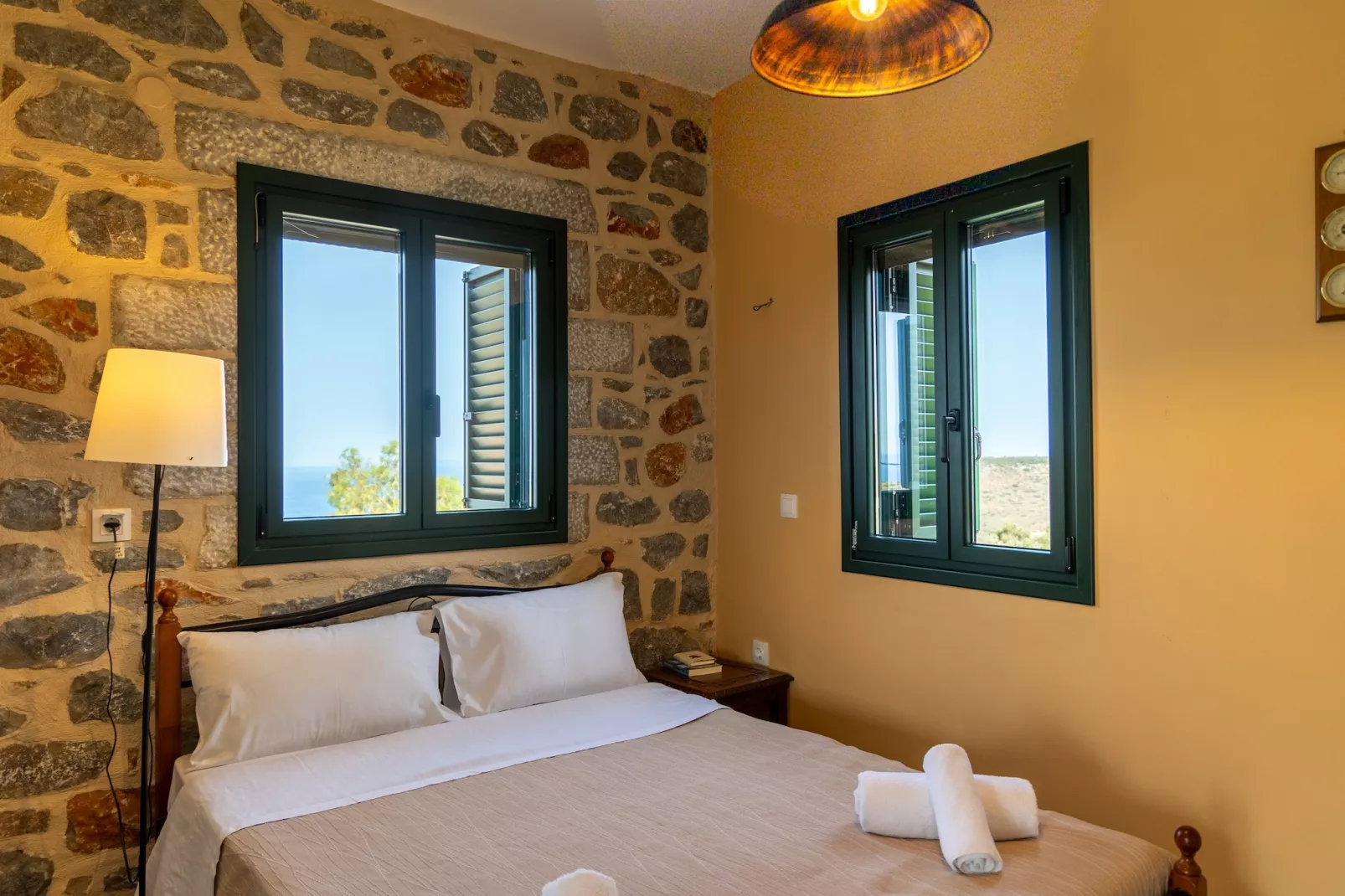 Mani Tsopakas Residences - Artsi Maisonette-Bedroom