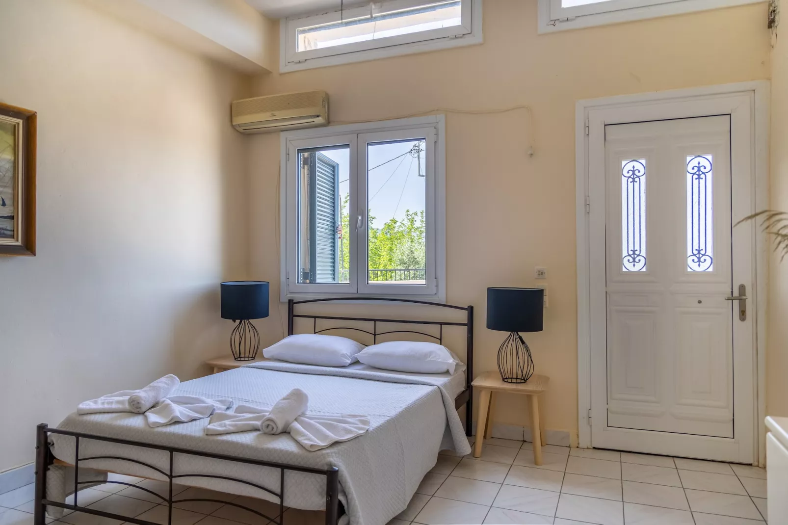 Mani Tsopakas Residences - Artsi Maisonette-Bedroom