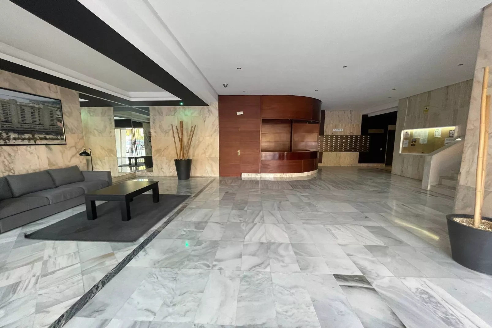 El Coloso de SteraM FLATS Benalmadena-Hall d'accueil