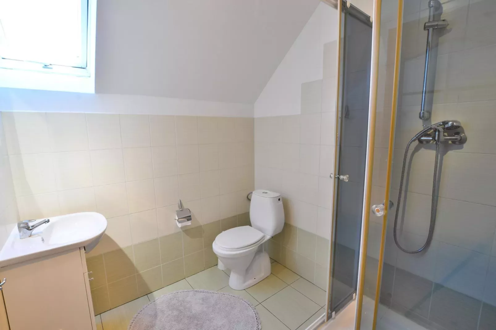 Mieszkanie wakacyjne 60 m2 Słowino-Bathroom