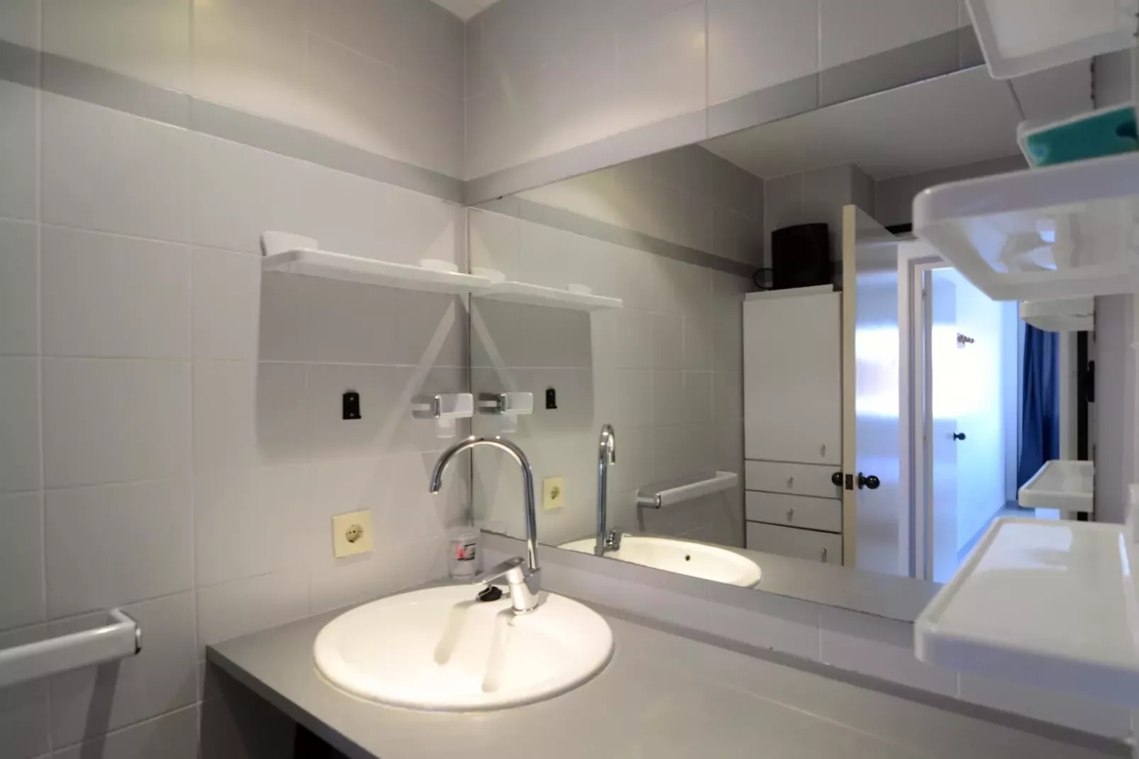 BLAUMAR B-21 PK-54-Bathroom