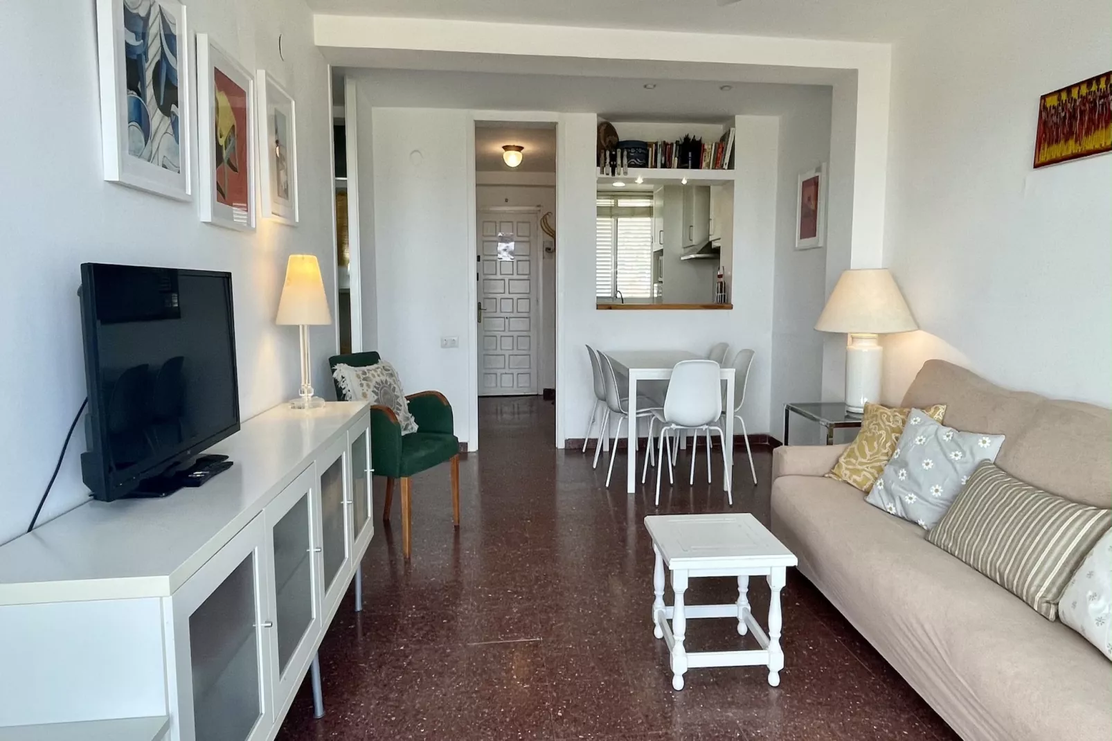 CATALONIA 4-8-Living room