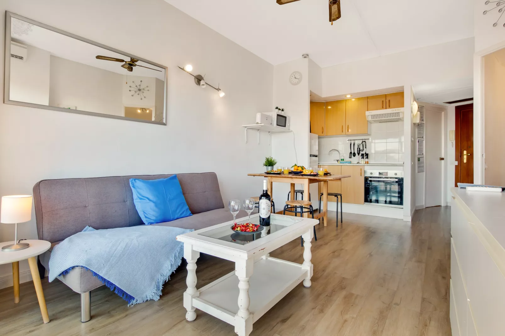 Solpor de SteraM FLATS Benalmadena-Wohnzimmer