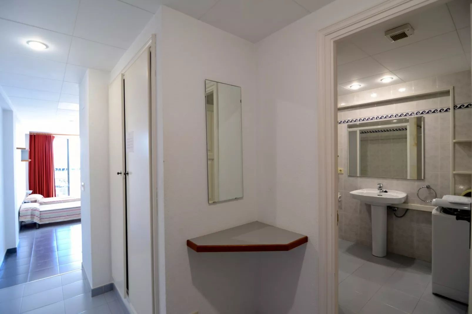 NAUTIC BX-2-Bathroom