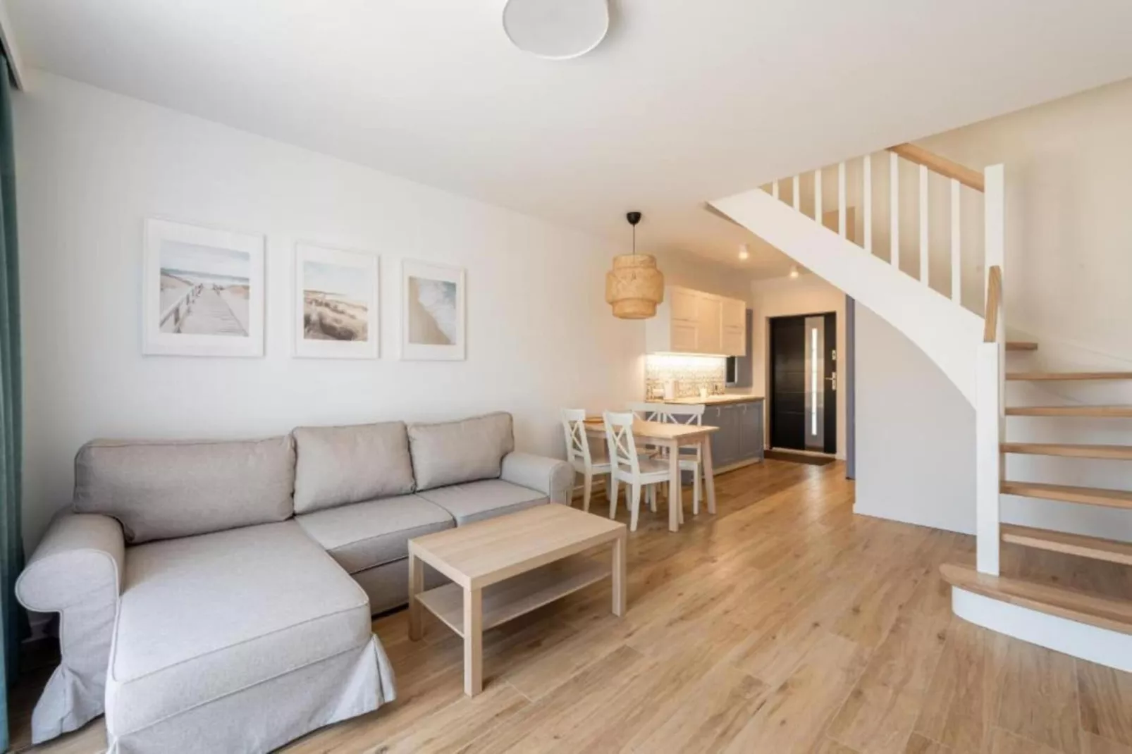 Apartament piątek-piątek dla max 4 osób Grzybowo-Wohnzimmer