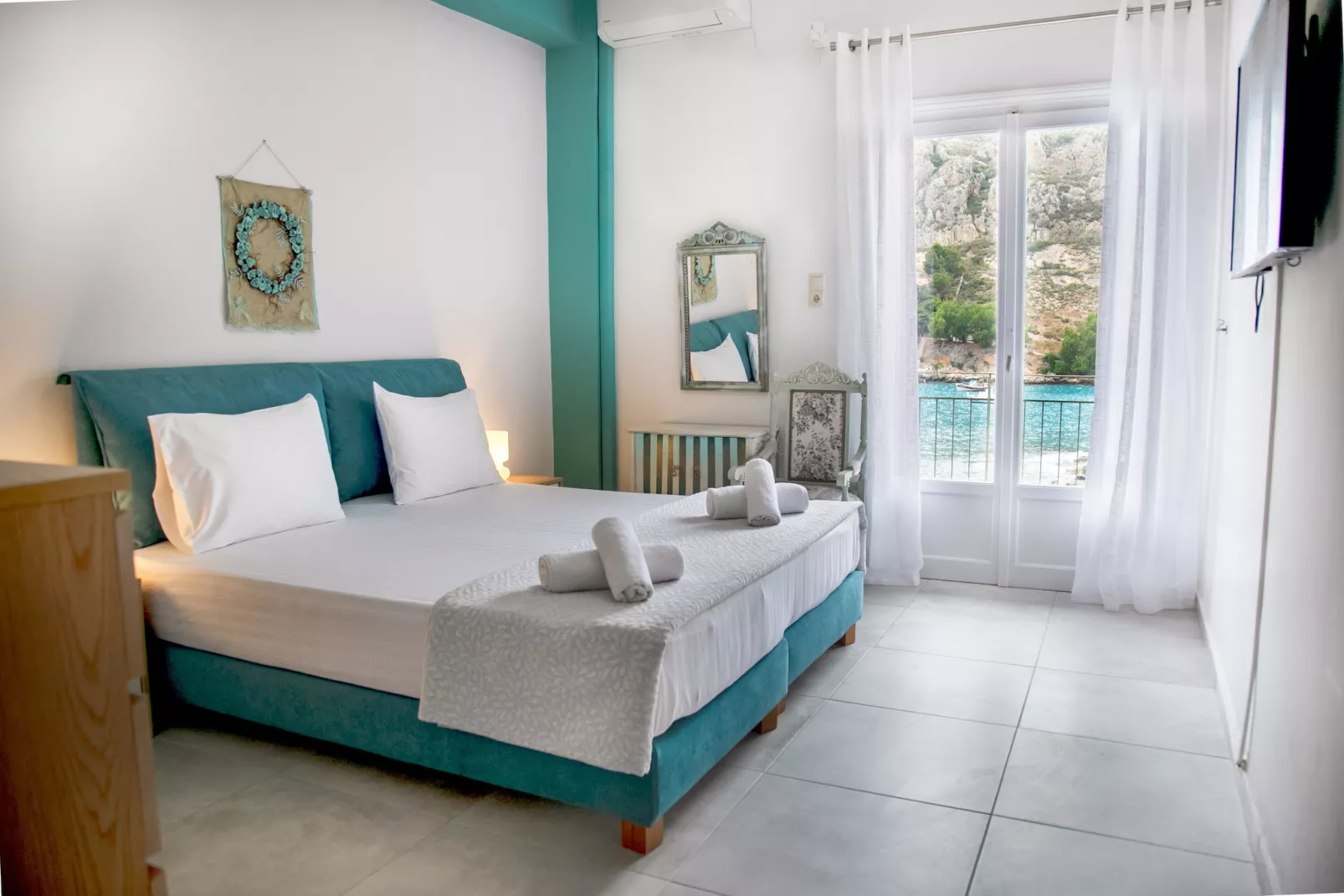Gerolimin Blue-Bedroom