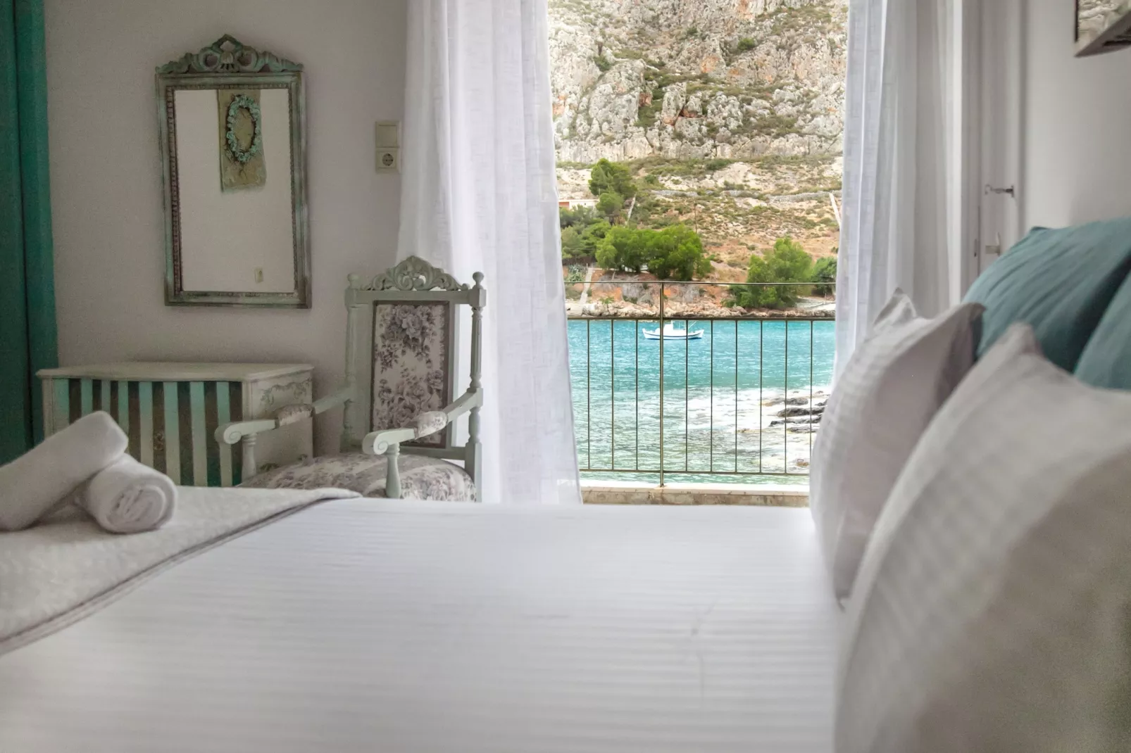 Gerolimin Blue-Bedroom