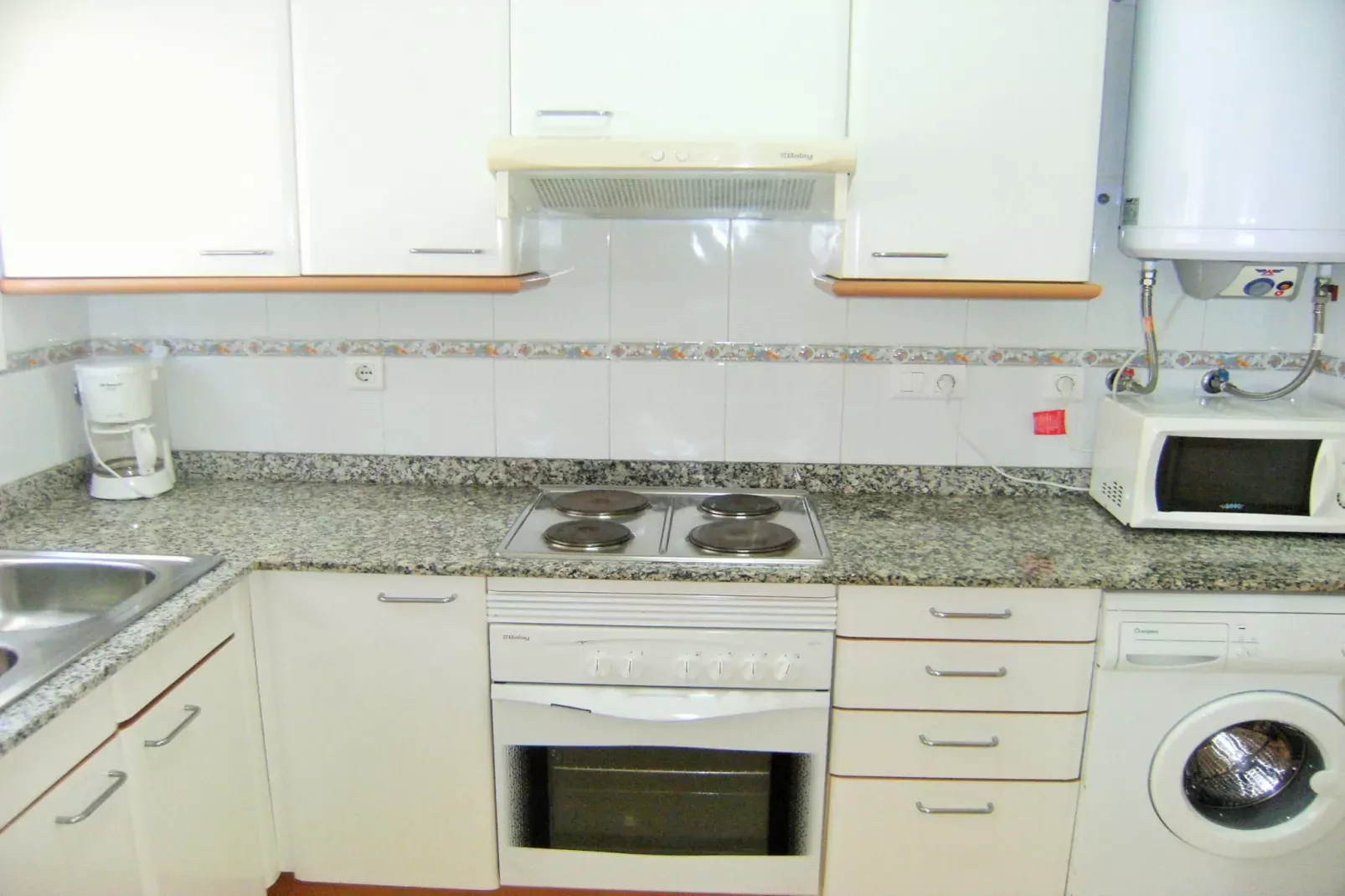 TARRACO 20 (BOLLERIA)-Kitchen