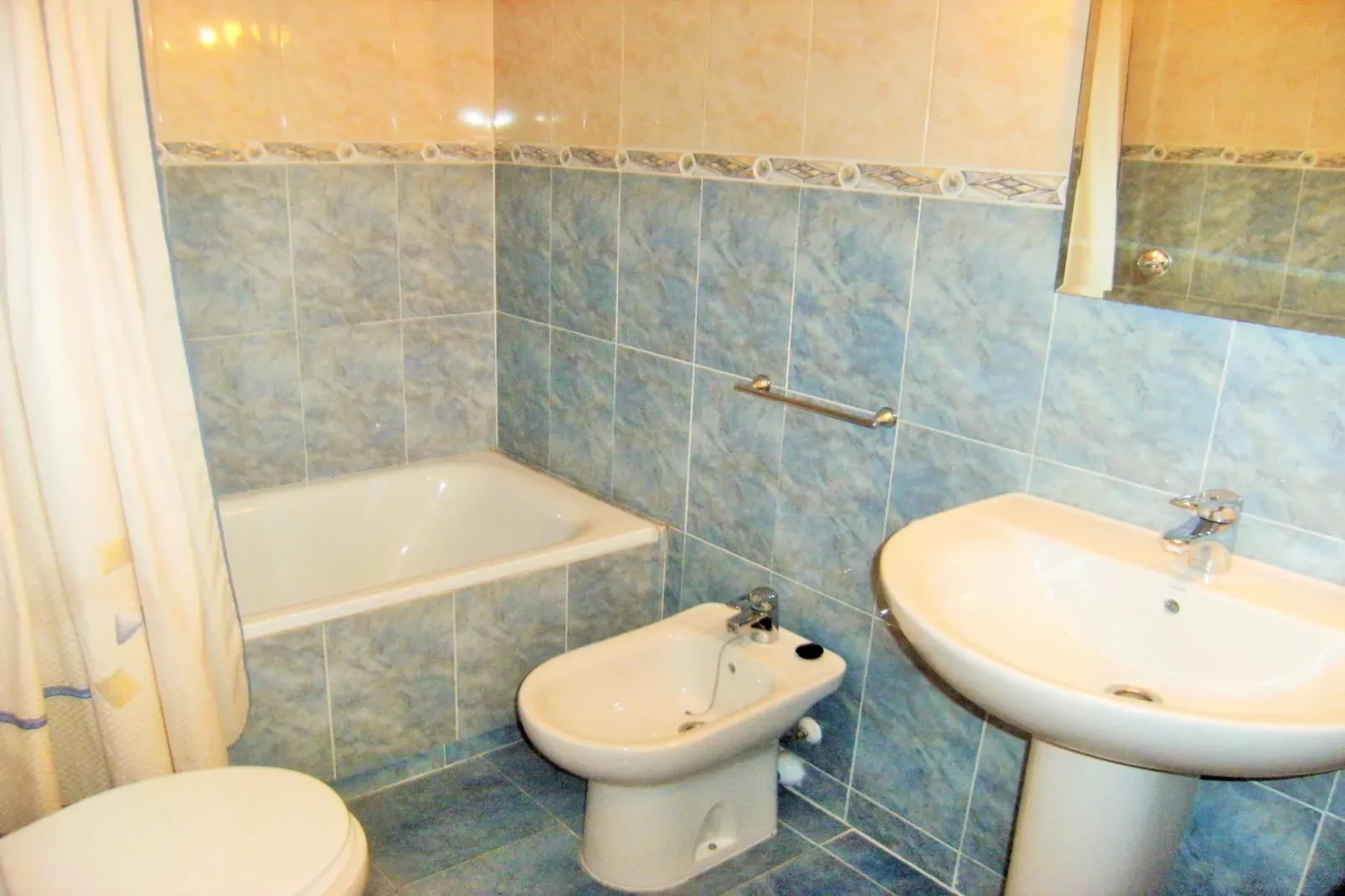 TARRACO 20 (BOLLERIA)-Bathroom