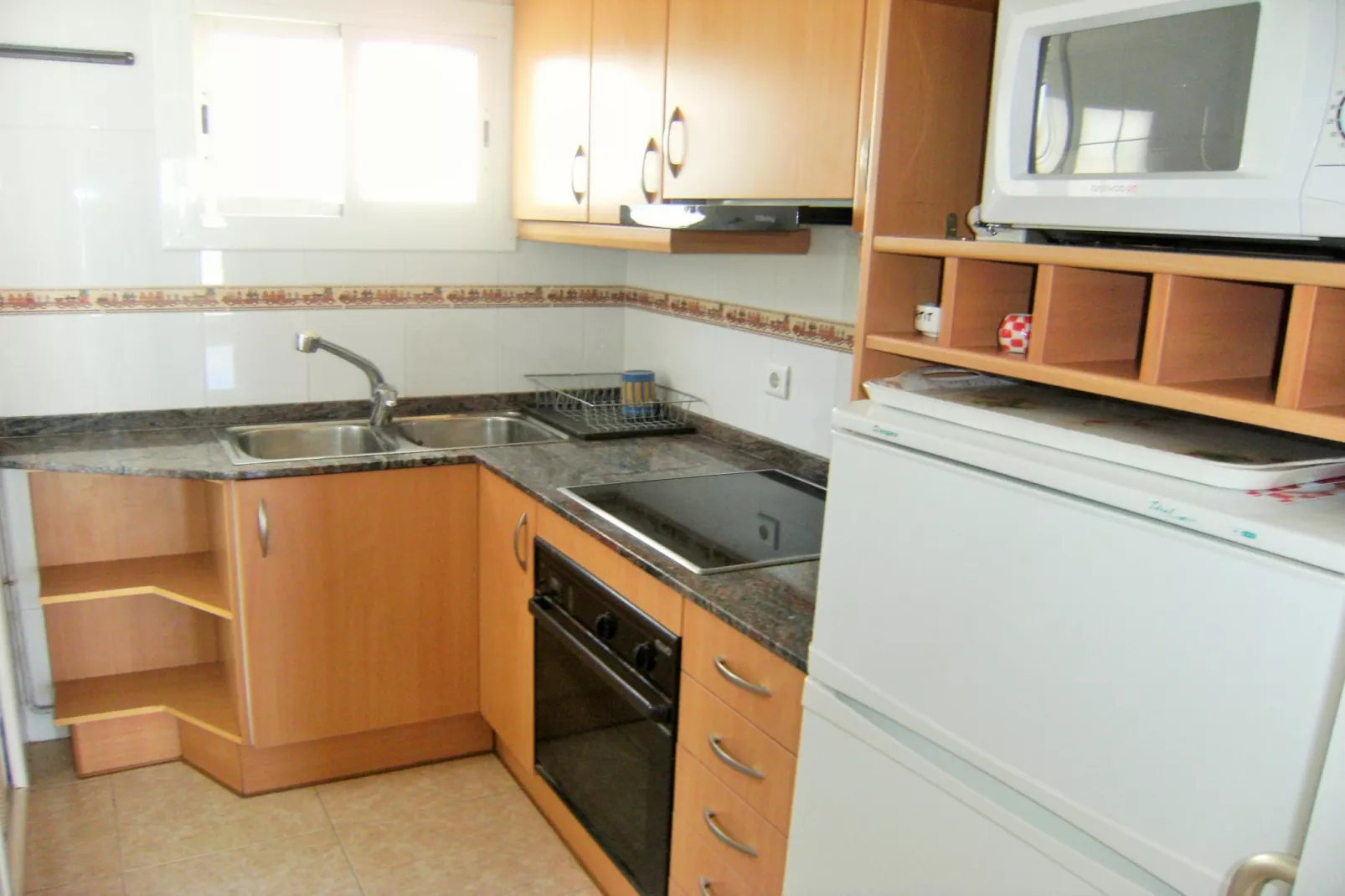 ROCAMAURA I B 6-1-Kitchen