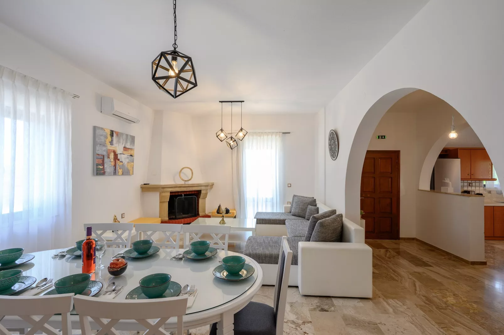 Vigla-Dining room