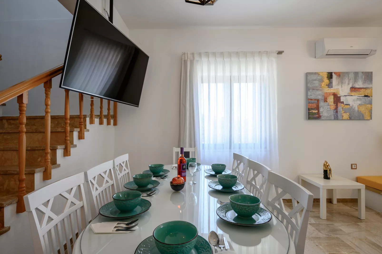 Vigla-Dining room