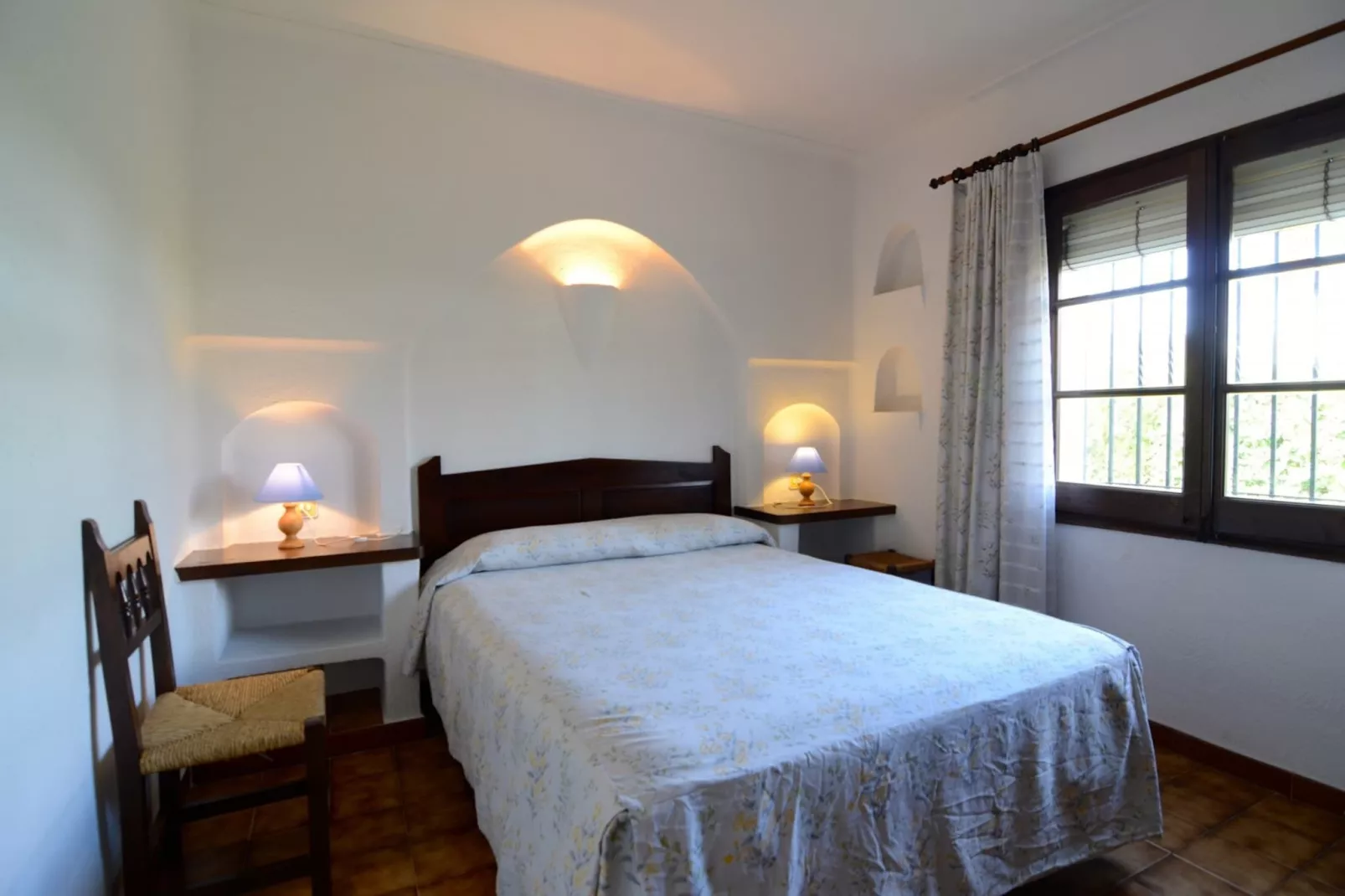 VALL GRAN 02-Bedroom