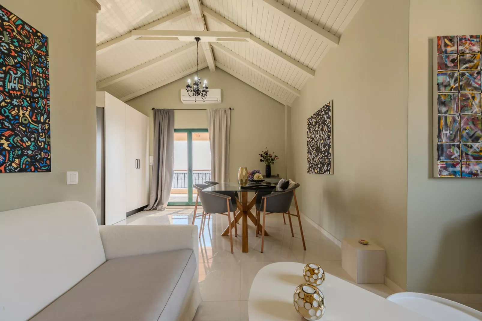 Gallery Apartment-Living room