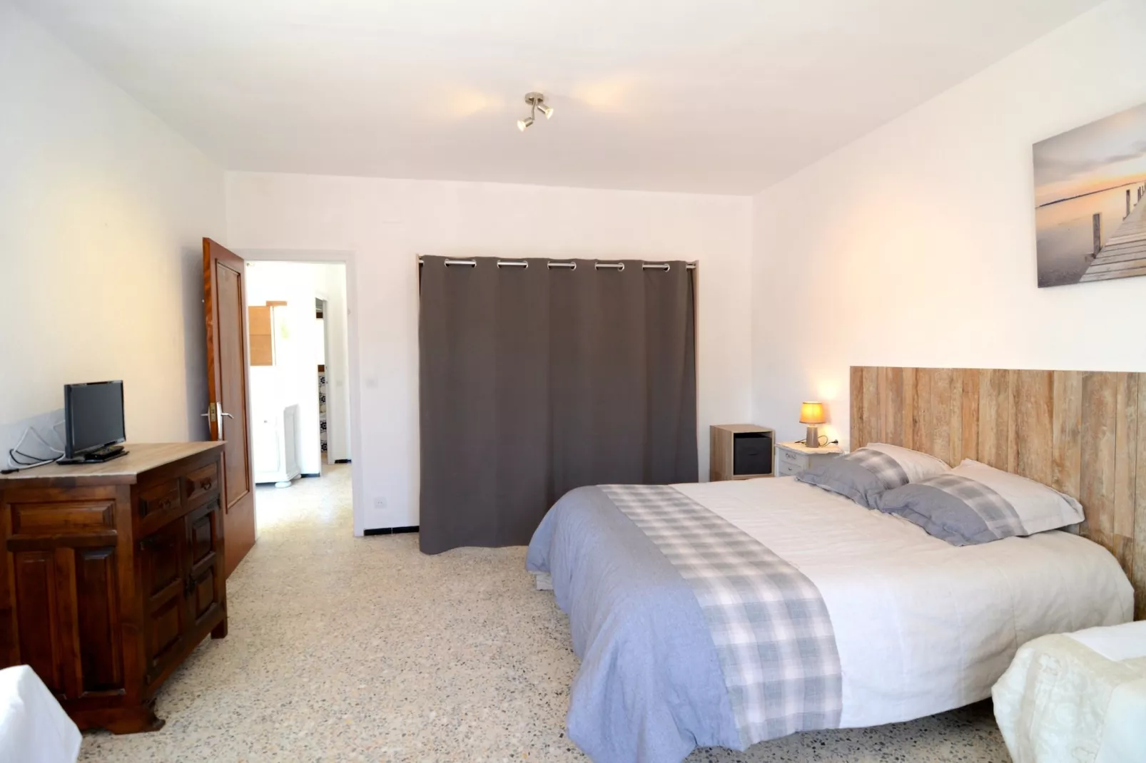 VILLA MONTGO-Schlafzimmer
