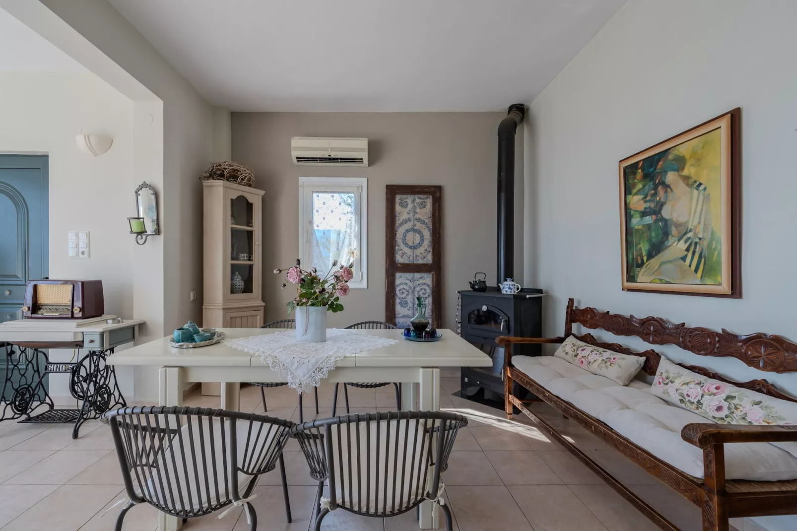 Gallery Home-Living room