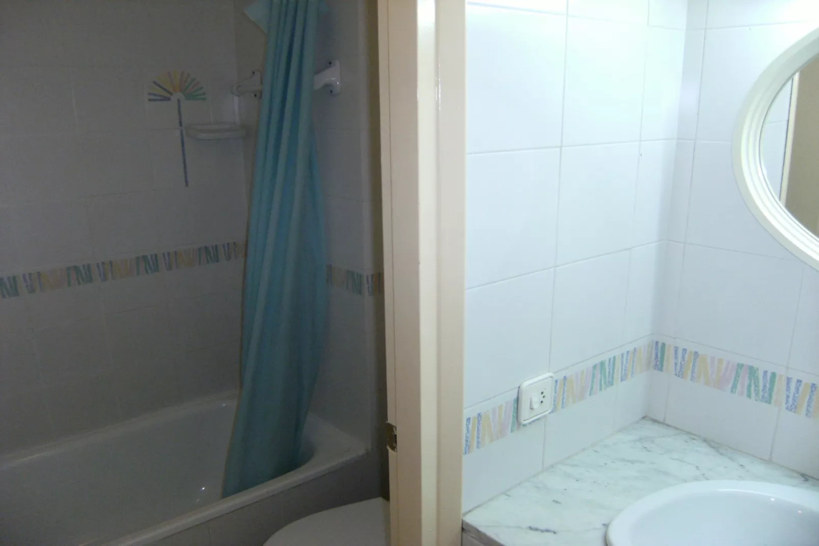 ARGONAVIS 117-Bathroom