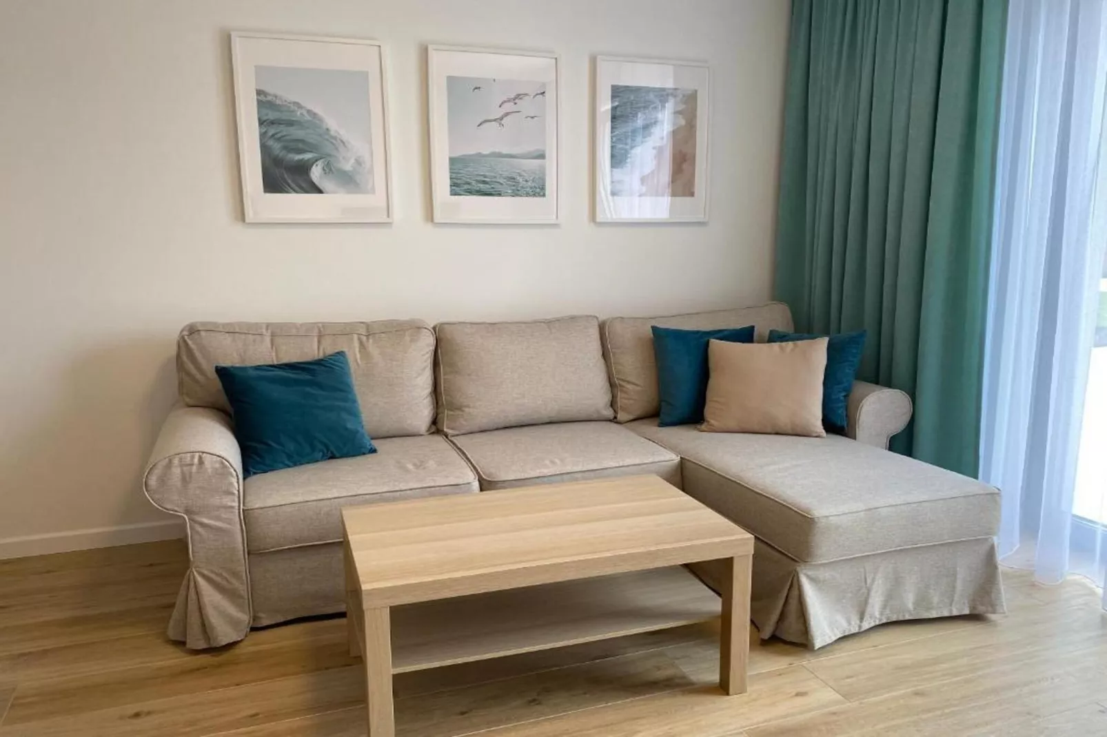 Apartament niedziela-niedziela dla max 4 osób Grzybowo-Living room
