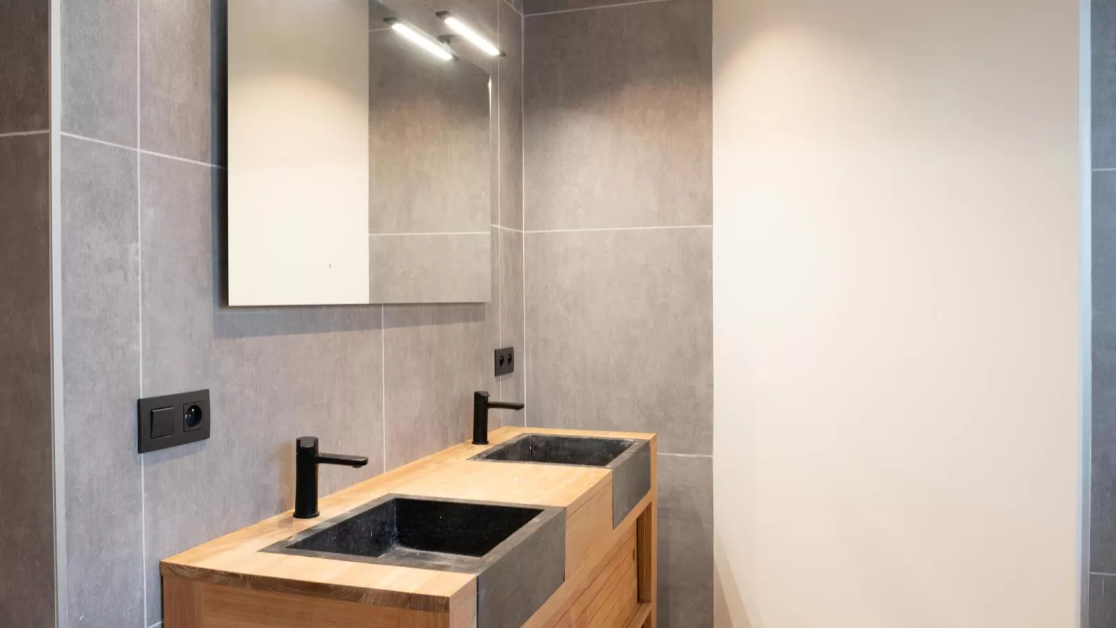 De Golfbreker-Bathroom