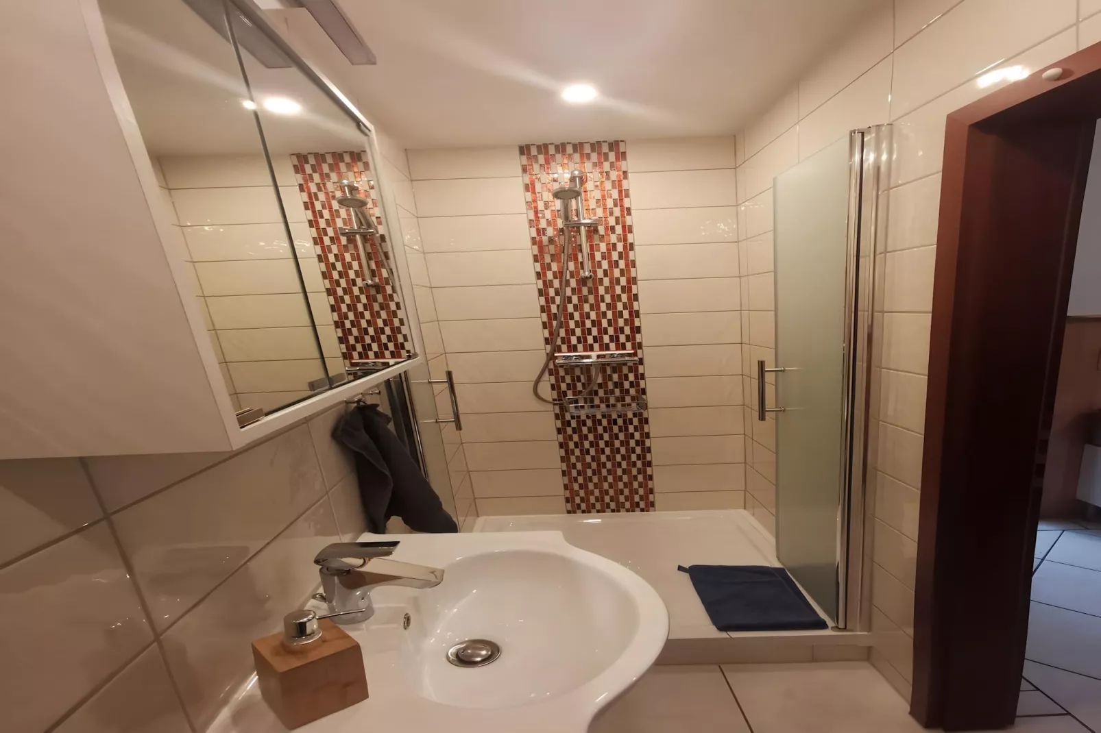 Ferienwohnung am Goldberger See-Bathroom