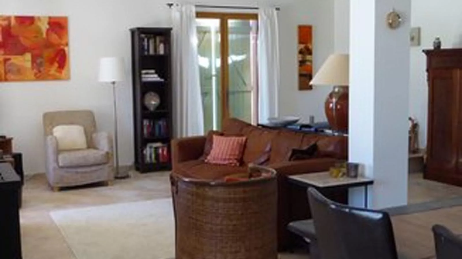 La Bergeronnette-Living room