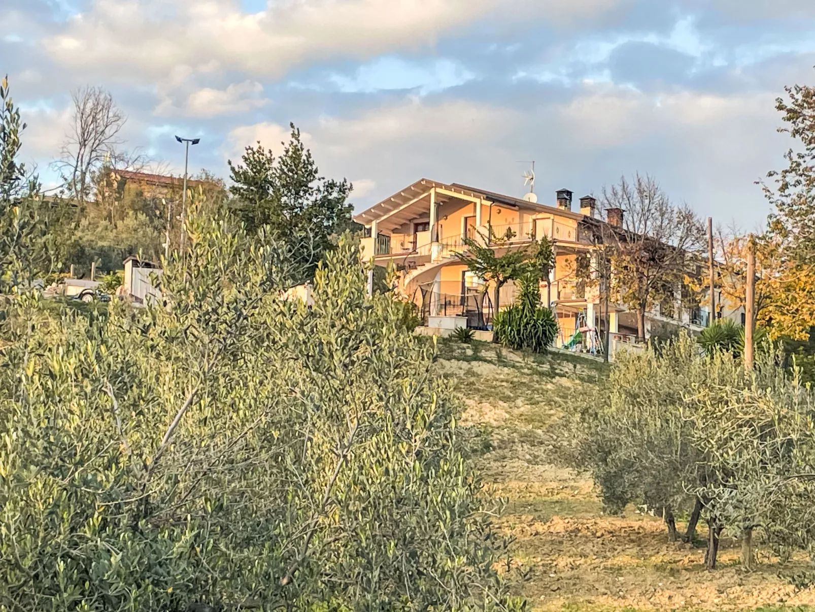 Vista Majella-Outside
