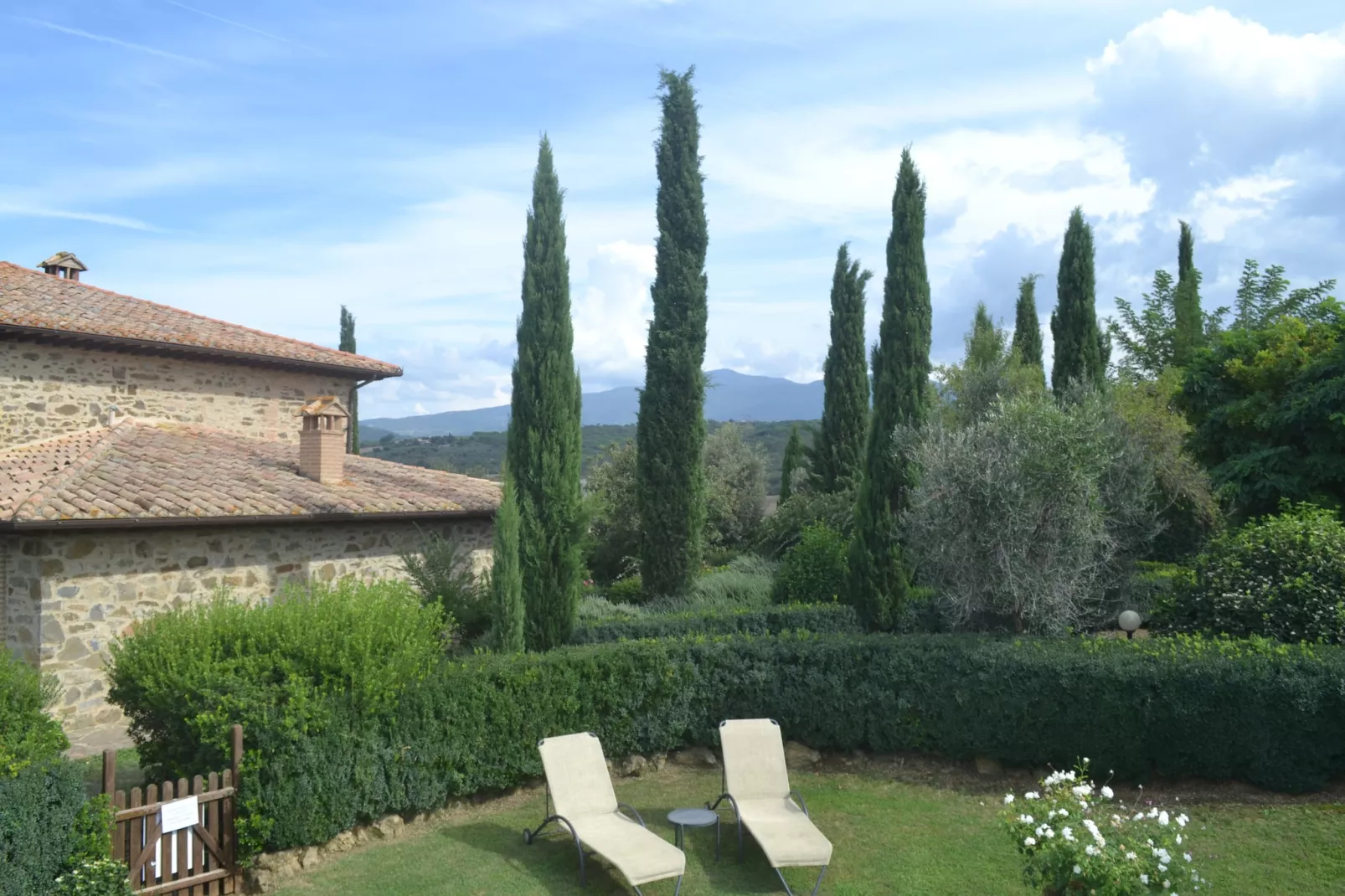 Villa Montecucco-View summer