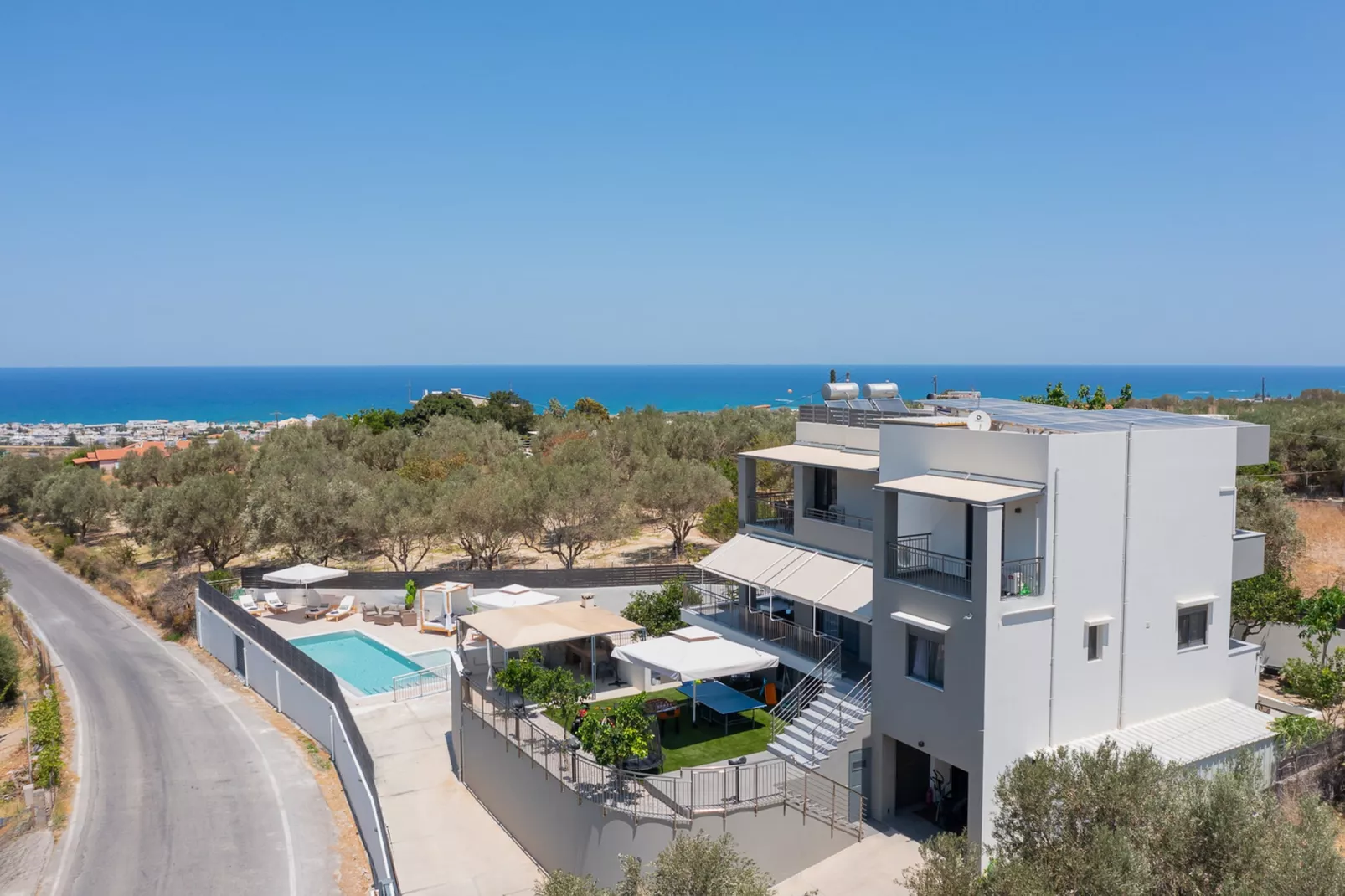 3A's Family Luxury Villa-Outdoor