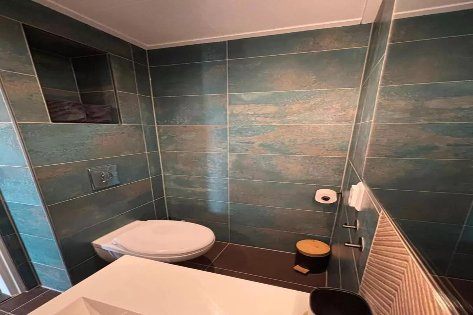 B&B de Gouwe Tijd-Bathroom