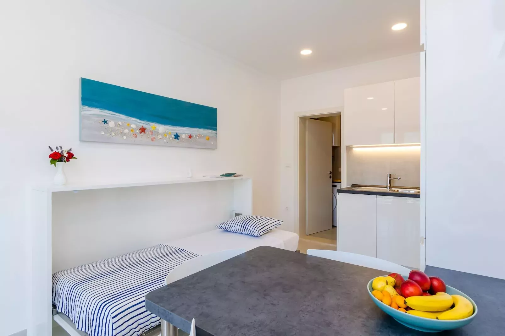 Apartments Sara (Molunat) - Superior One Bedroom Apartment with Terrace and Sea View-Dining room