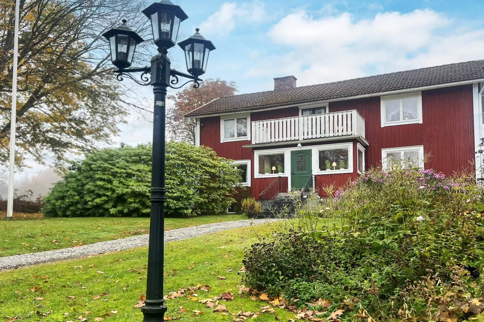 6 person holiday home in LÖNASHULT