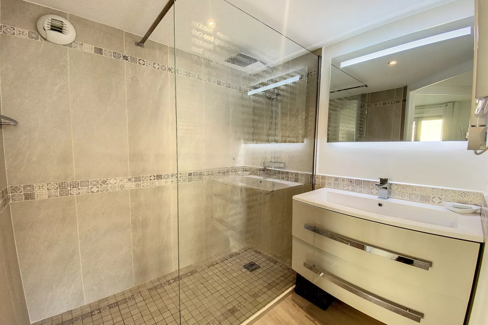 Le Crystal A N°303 - 3P4-Badezimmer