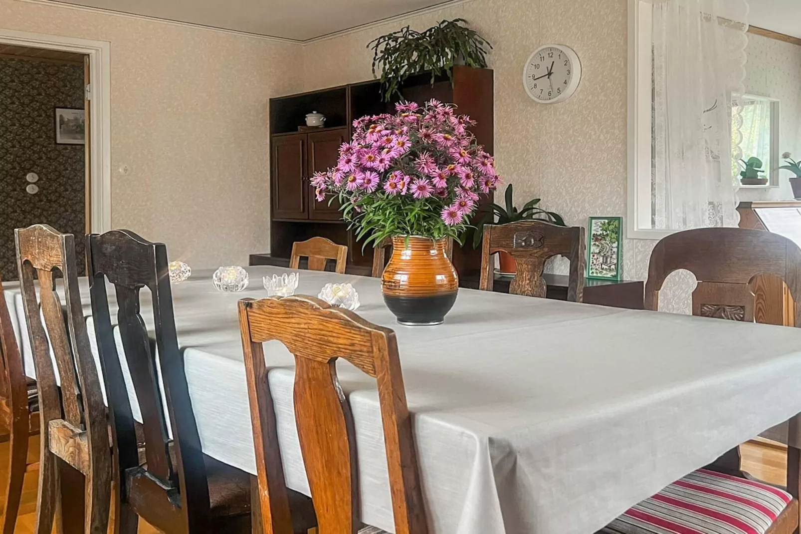 6 person holiday home in LÖNASHULT