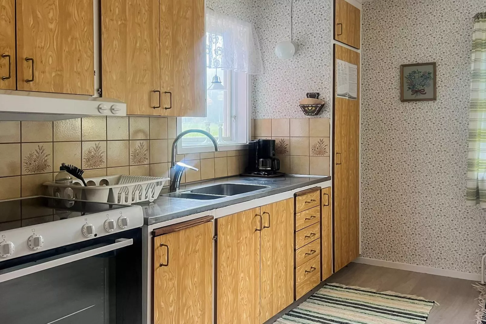 6 person holiday home in LÖNASHULT-Indoor