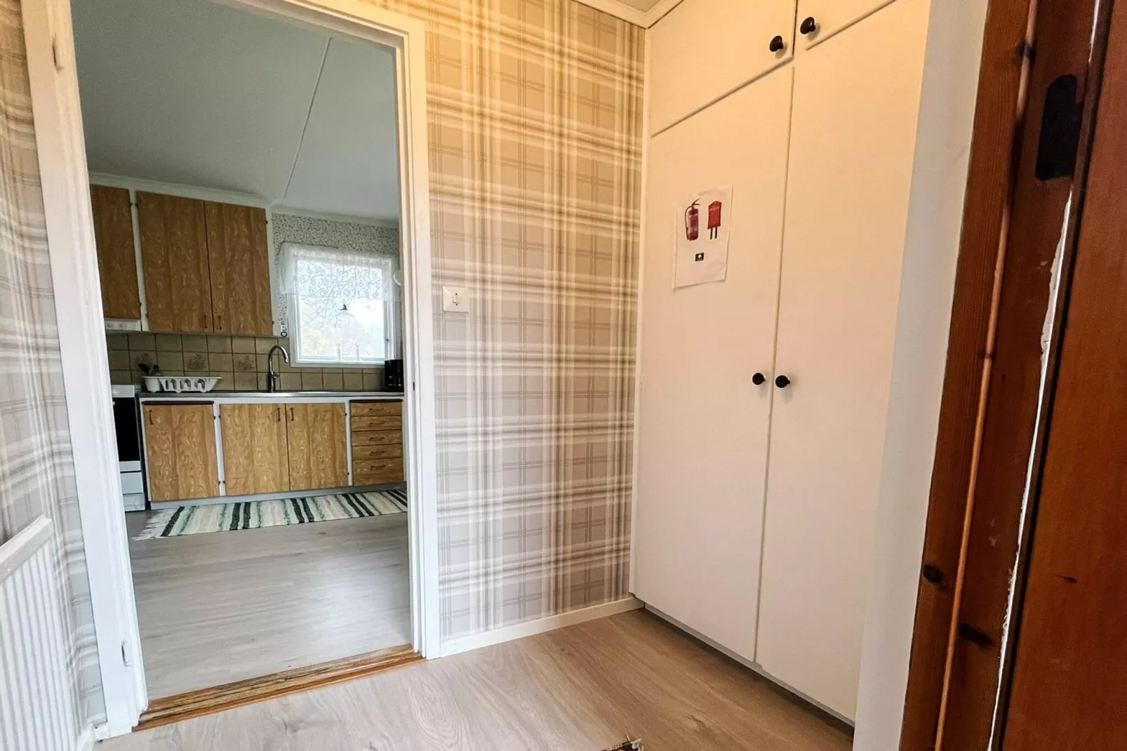 6 person holiday home in LÖNASHULT-Indoor