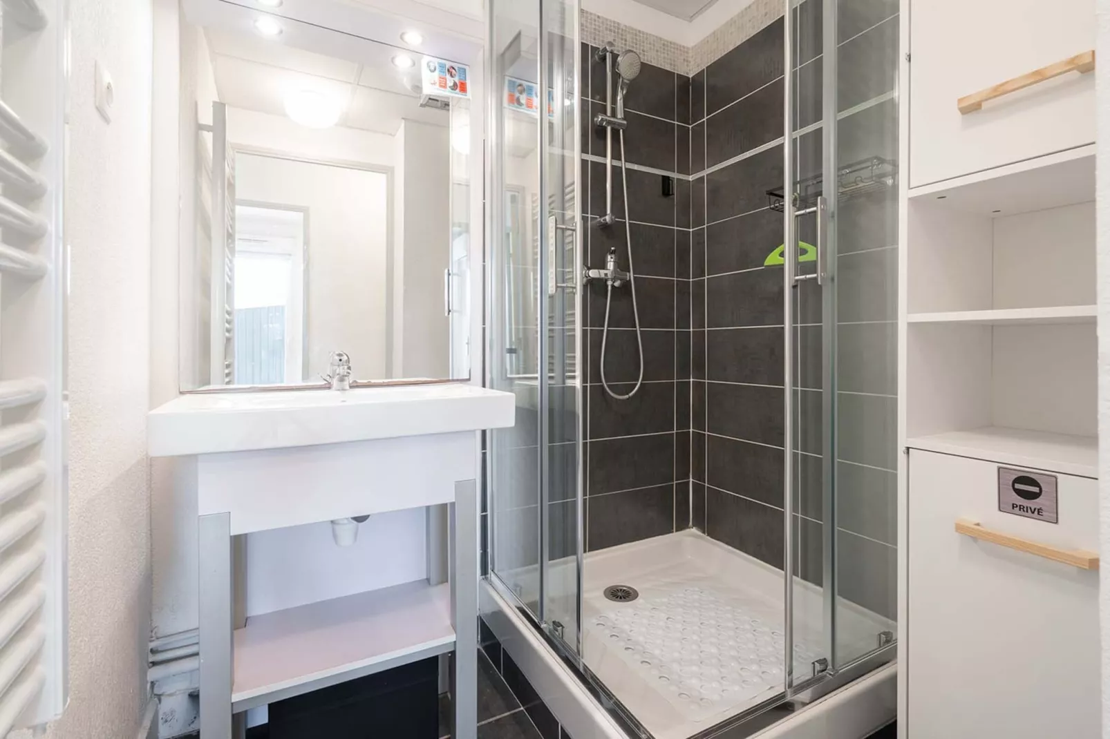 CAP CAMARGUE B N°28 - 2P4-Bathroom