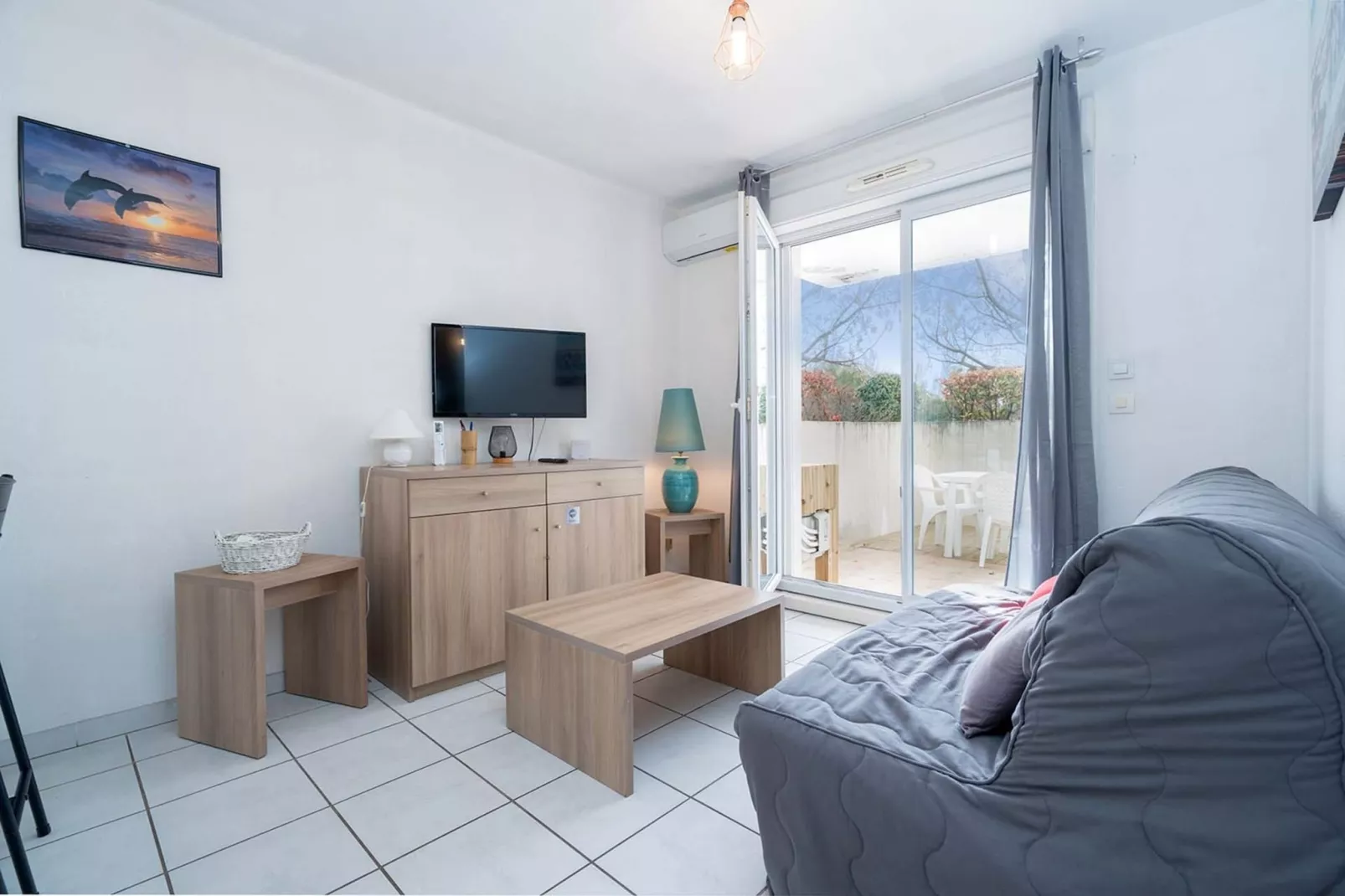 CAP CAMARGUE B N°28 - 2P4-Living room