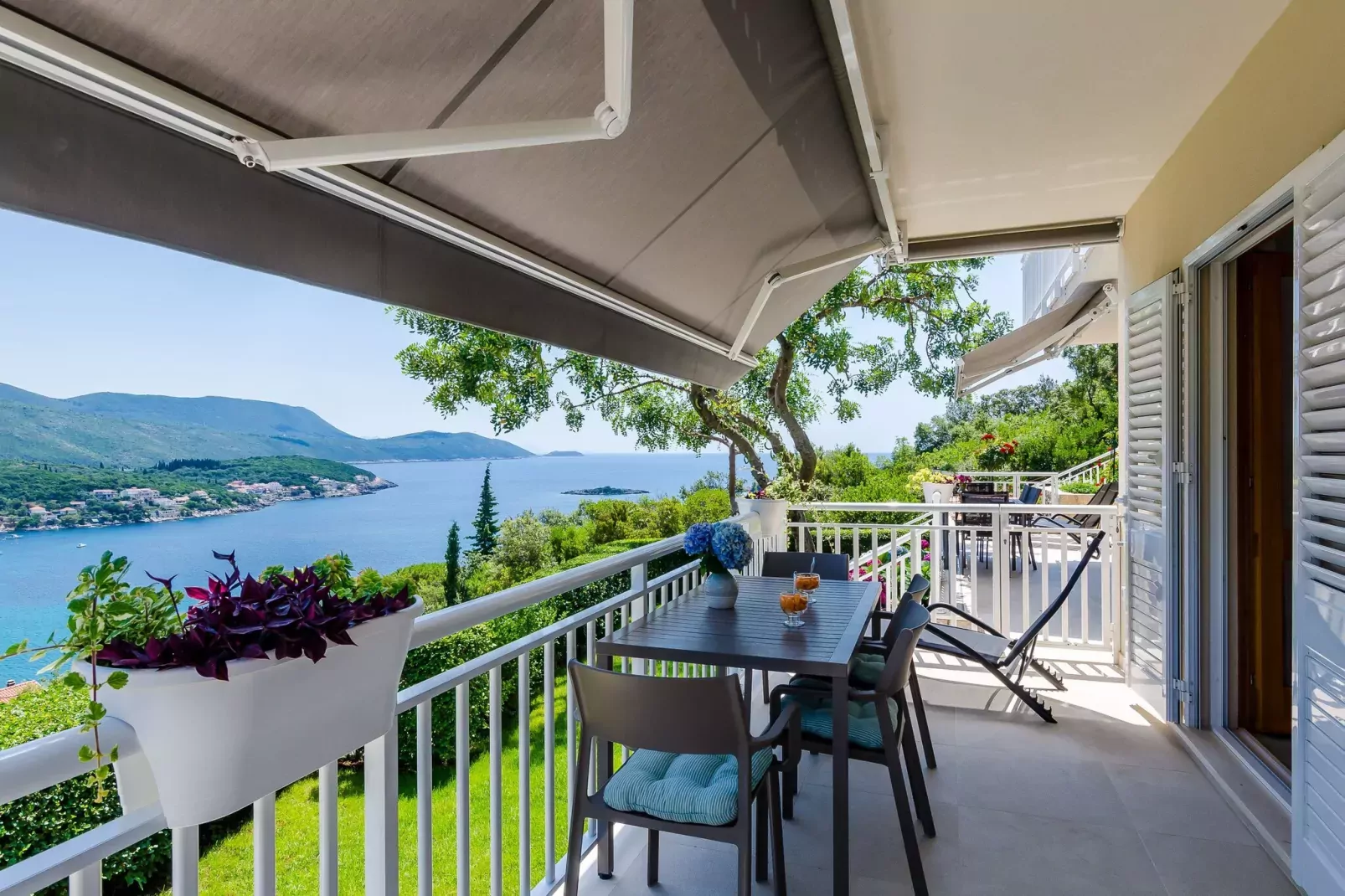 Apartments Sara (Molunat) - Superior One Bedroom Apartment with Terrace and Sea View-Terrace