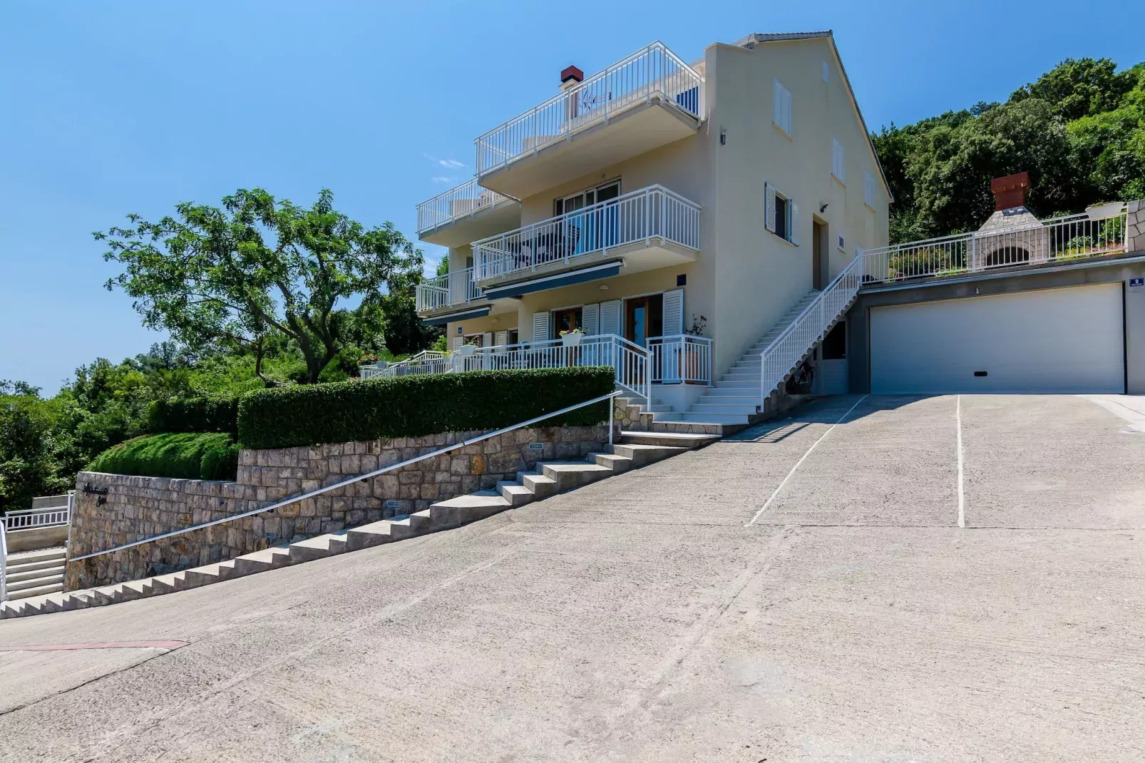 Apartments Sara (Molunat) - Superior One Bedroom Apartment with Terrace and Sea View-Outdoor
